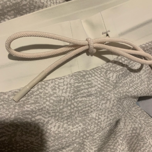 Athleta Venture Printer Pant Joggers in Viper Gray Women's size 4 - Picture 11 of 13